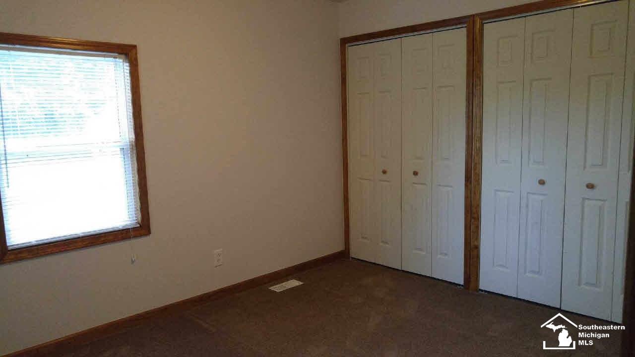 7739 Exeter Road Monroe, MI 48162 - Photo 5 of 21