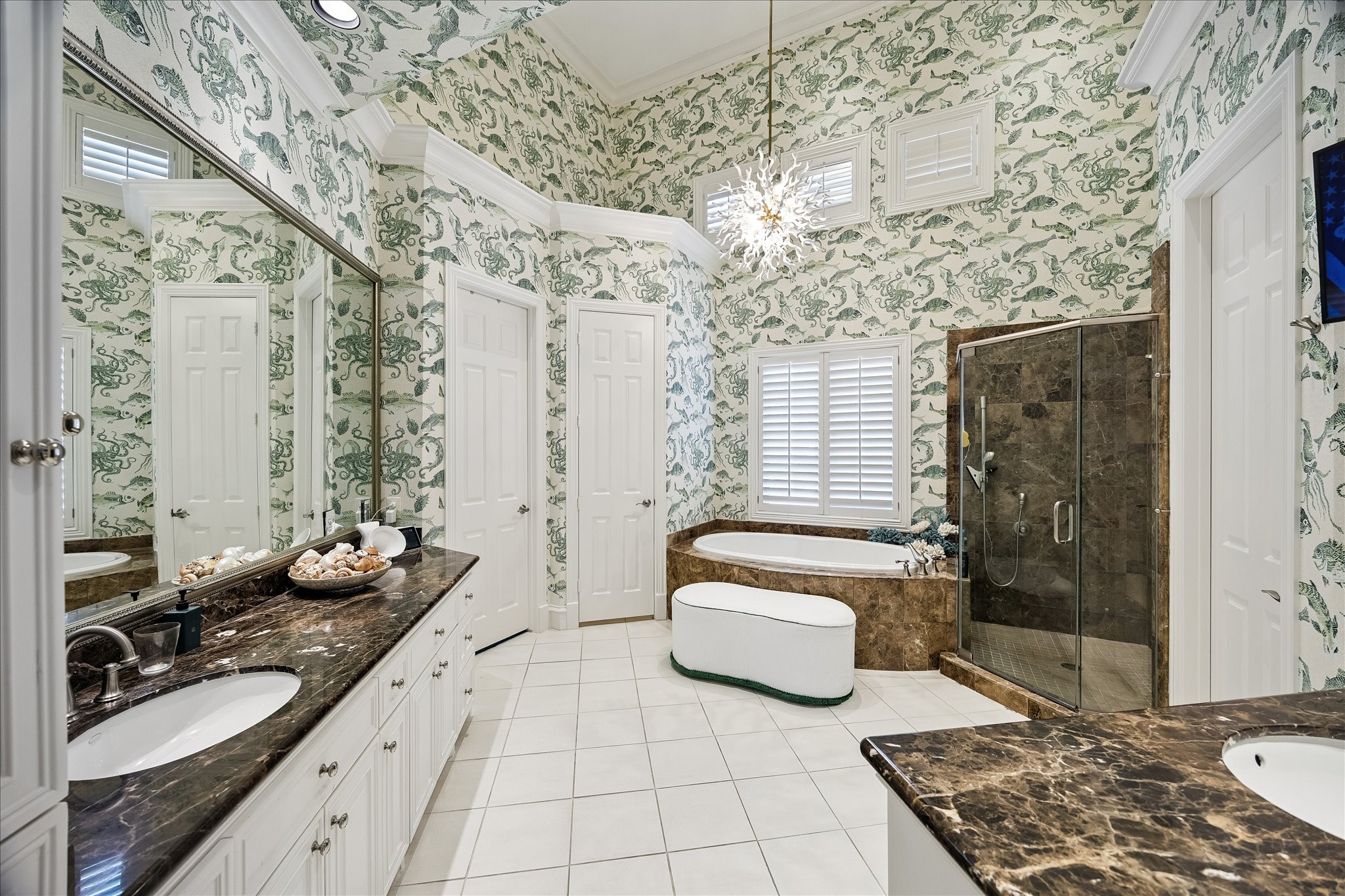3 Exbury Way Houston, TX 77056 - Photo 16 of 41 a spacious bathroom with a double vanity sink a mirror and a bathtub