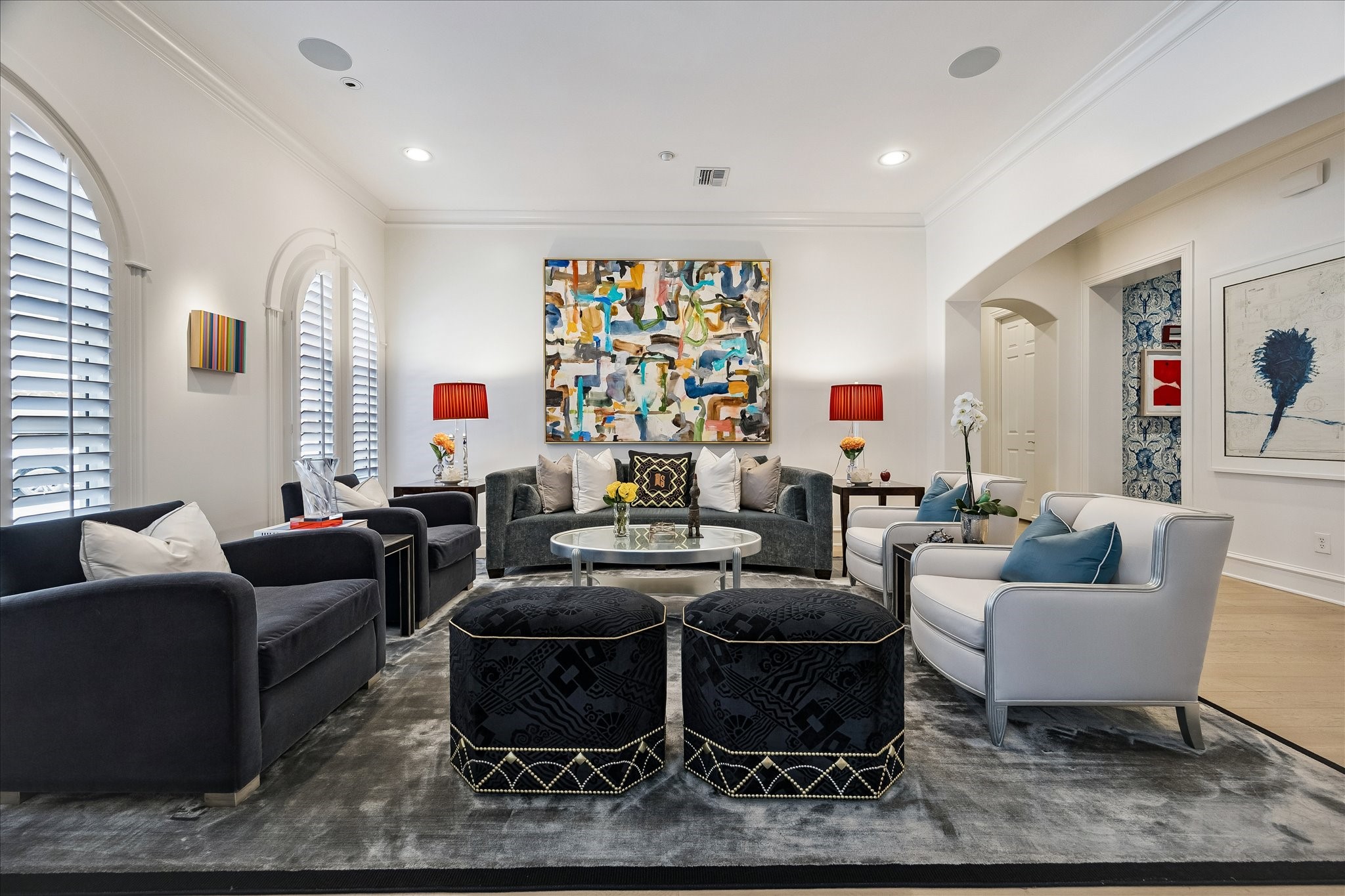 3 Exbury Way Houston, TX 77056 - Photo 4 of 41 a living room with furniture a rug and white walls