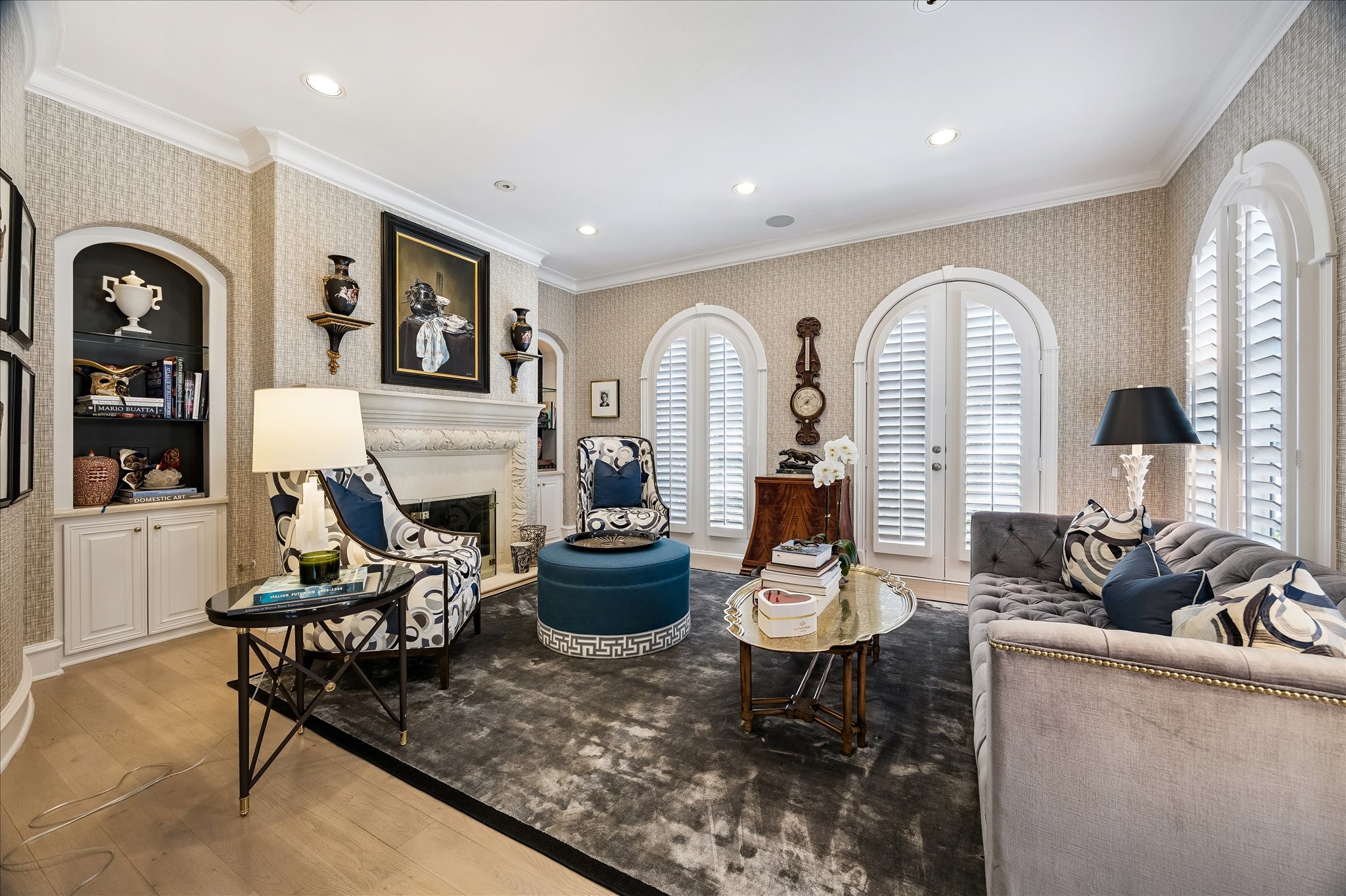 3 Exbury Way Houston, TX 77056 - Photo 10 of 41 a living room with furniture and a large window