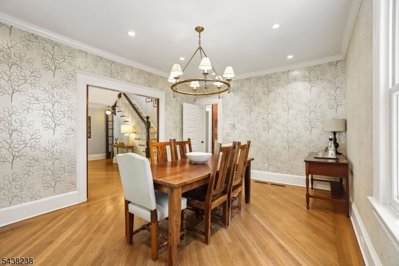 22 Oak Ridge Avenue Summit, NJ 07901 - Photo 9 of 38