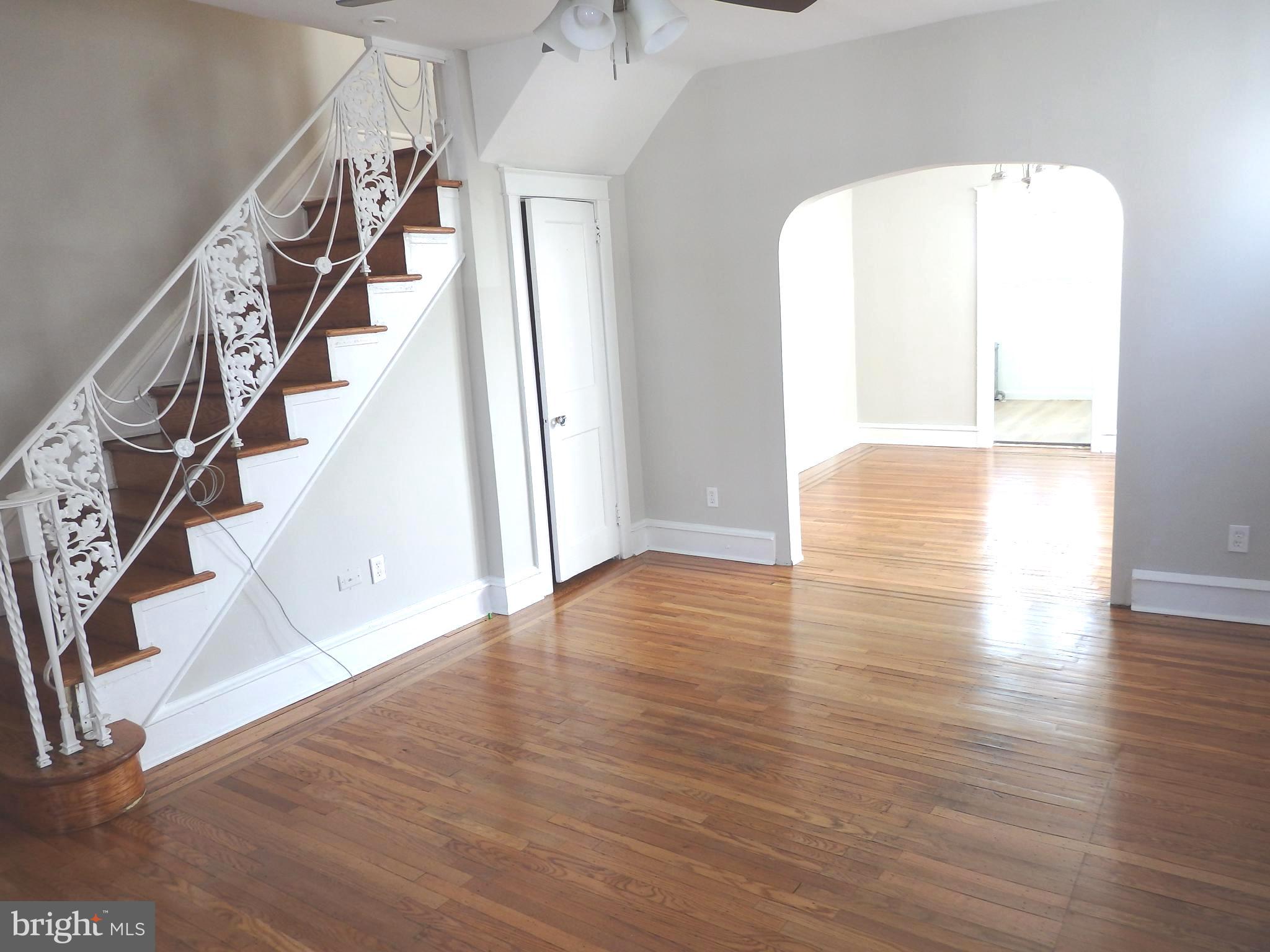 129 South Eagle Road Havertown, PA 19083 - Photo 3 of 14 Living Room