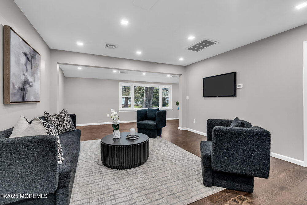 35 Strickland Road Freehold, NJ 07728 - Photo 12 of 38 040_dsc09553_243