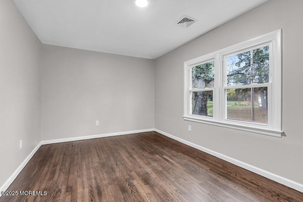 35 Strickland Road Freehold, NJ 07728 - Photo 21 of 38 050_dsc09603_371