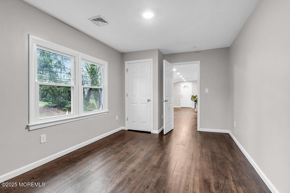 35 Strickland Road Freehold, NJ 07728 - Photo 22 of 38 051_dsc09608_181