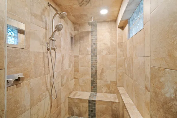 $2,350 | 4515 West Shaw Butte Drive, Glendale, AZ 85304
