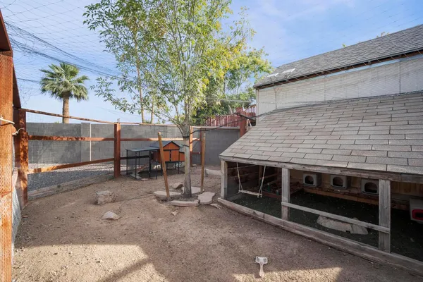 $2,350 | 4515 West Shaw Butte Drive, Glendale, AZ 85304