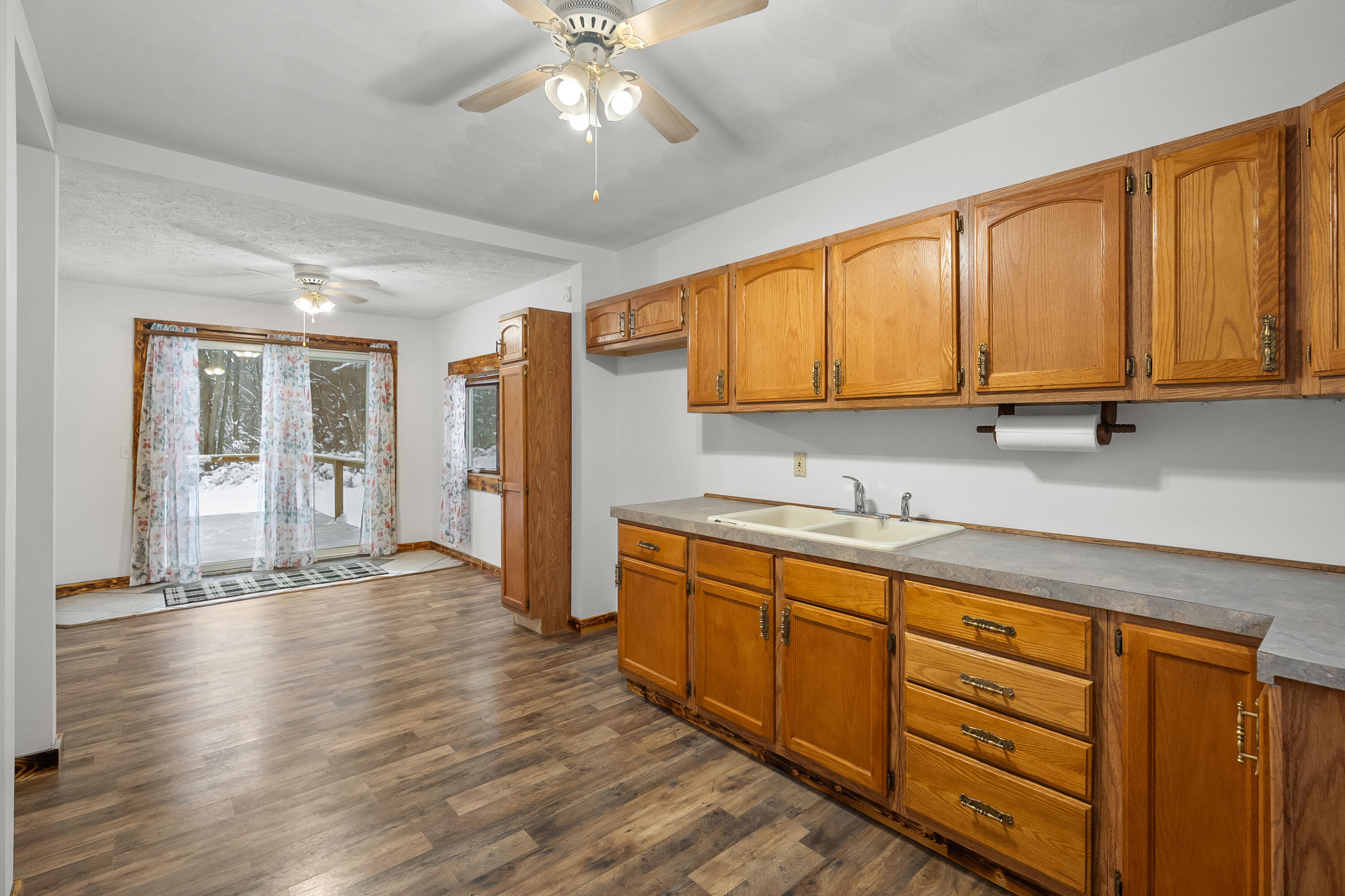 1707 Bristol Road Delton, MI 49046 - Photo 28 of 50 Bristol Rd 1707 Delton 49046-8