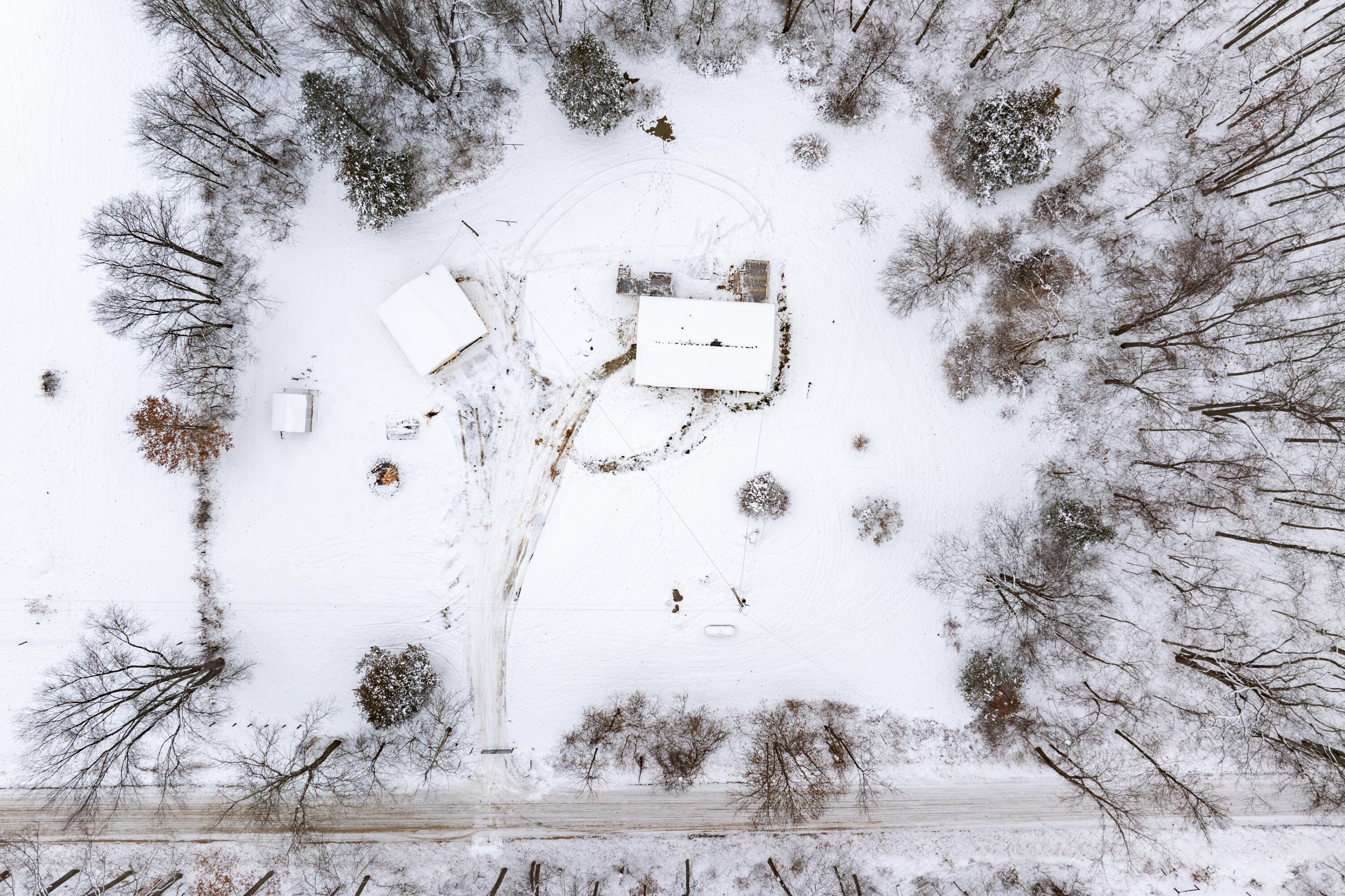 1707 Bristol Road Delton, MI 49046 - Photo 40 of 50 Bristol Rd 1707 Delton 49046-34