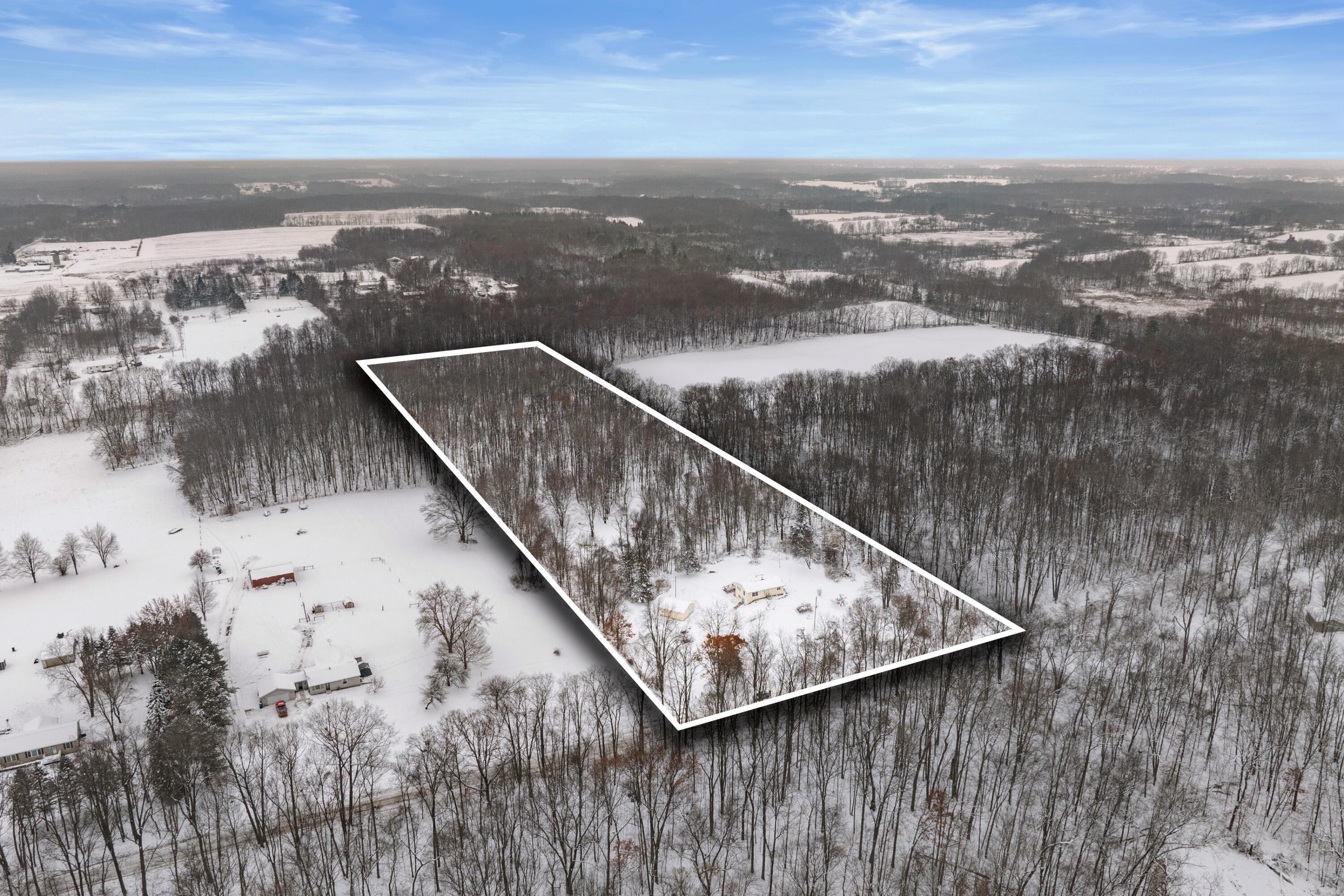 1707 Bristol Road Delton, MI 49046 - Photo 4 of 50 Bristol Rd 1707 Delton 49046-38