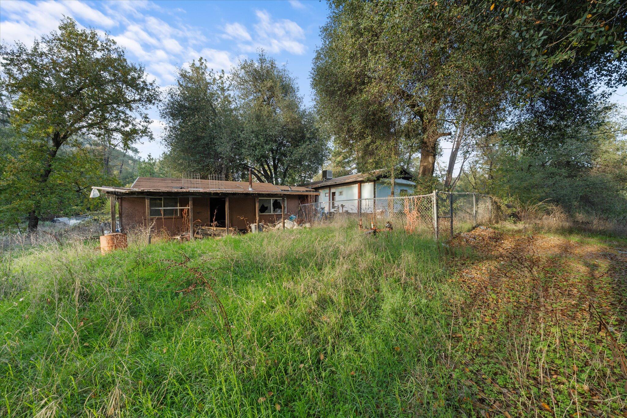 19761 Grey Rock Way Redding, CA 96003 - Photo 18 of 26 18-BiggerFlow Real Estate Media-17