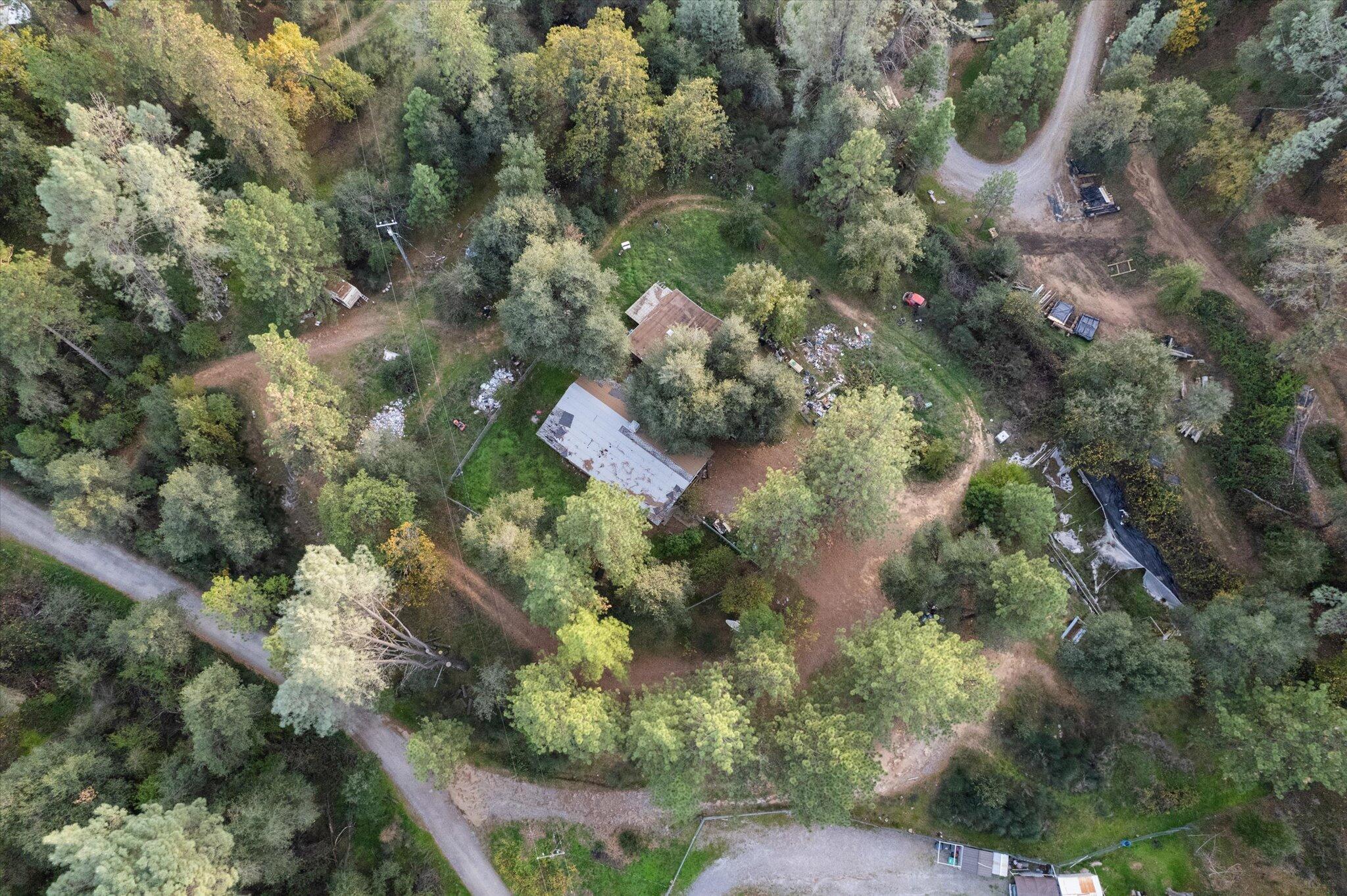 19761 Grey Rock Way Redding, CA 96003 - Photo 5 of 26 05-BiggerFlow Real Estate Media-3
