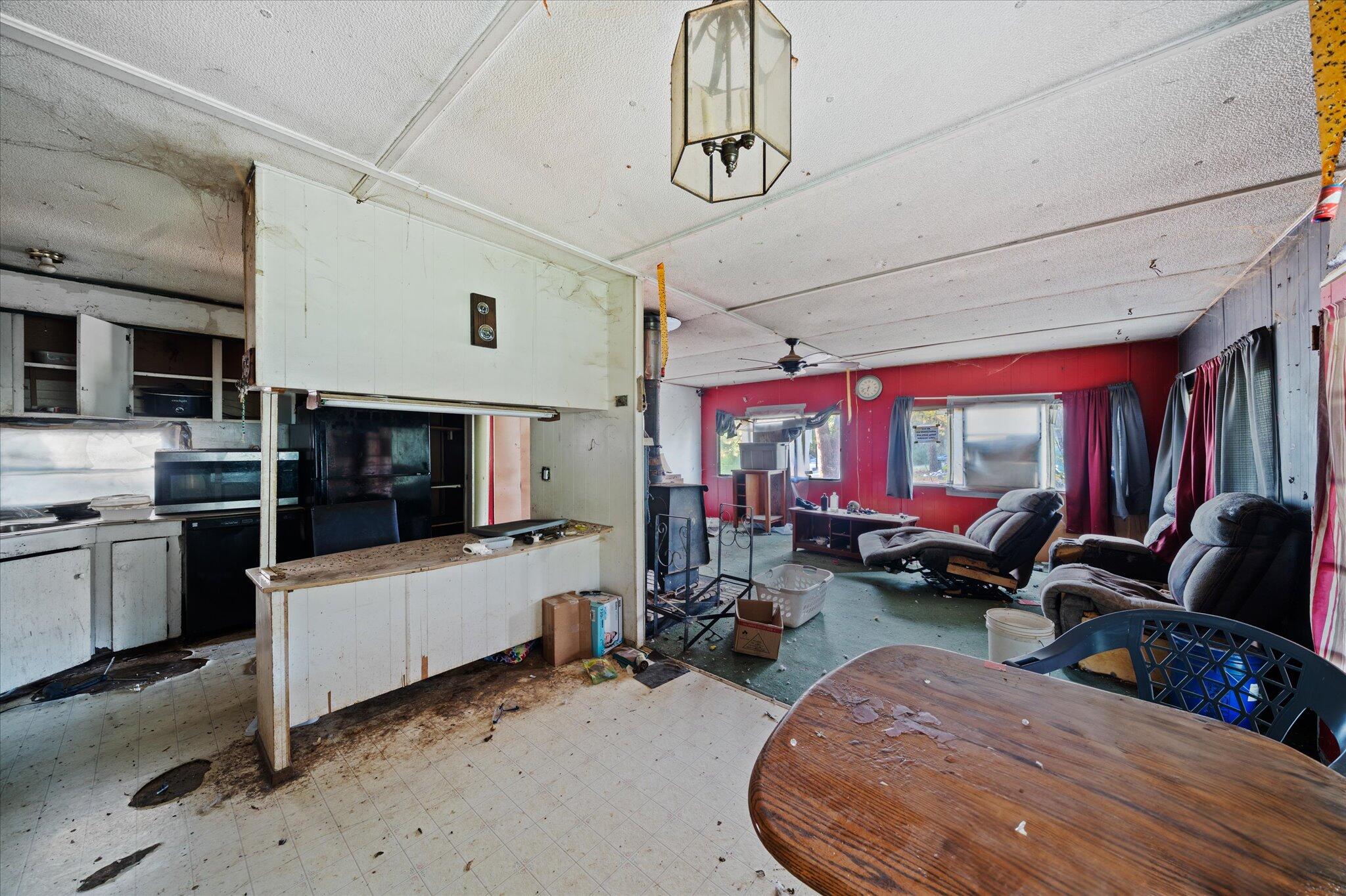 19761 Grey Rock Way Redding, CA 96003 - Photo 8 of 26 08-BiggerFlow Real Estate Media-7