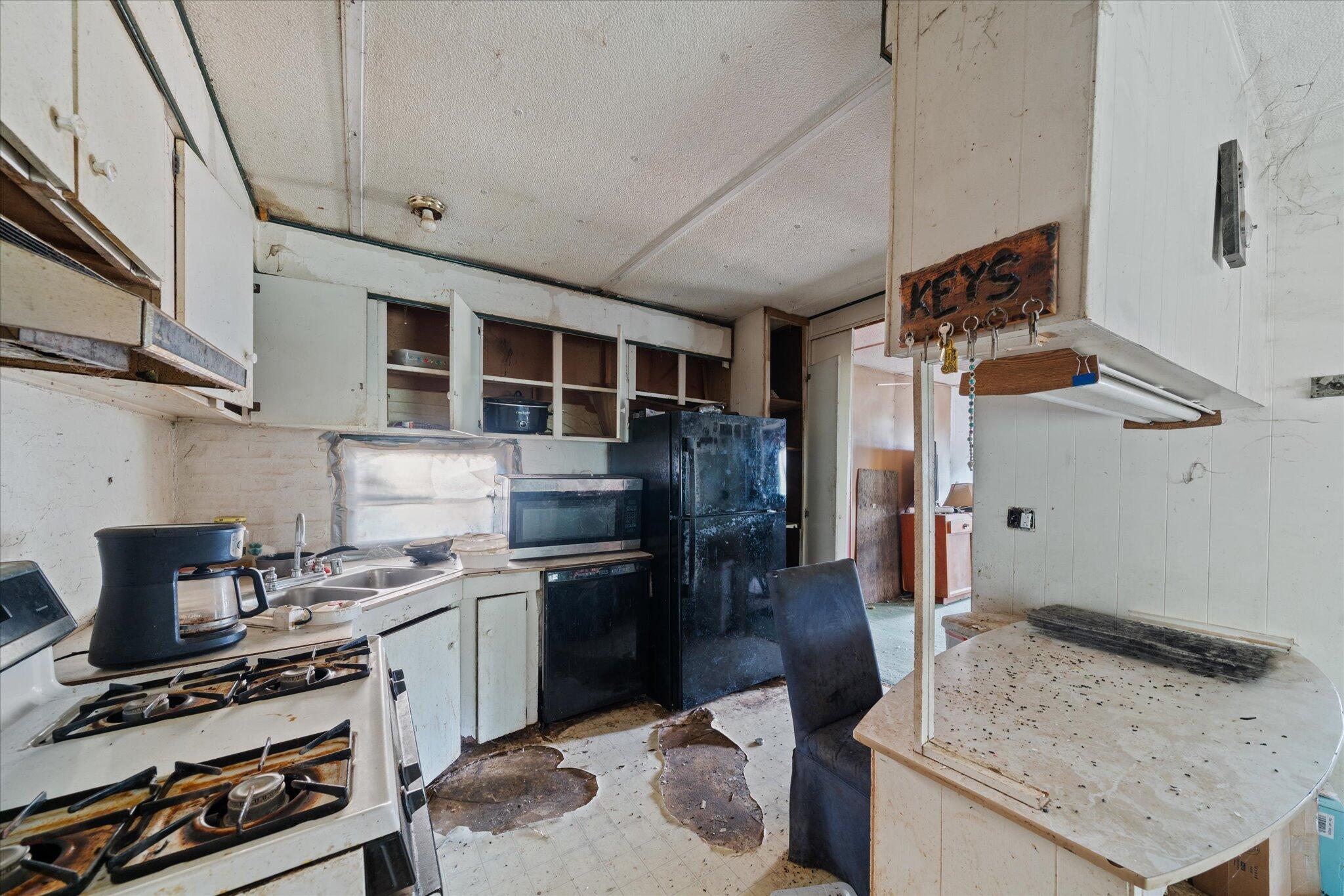 19761 Grey Rock Way Redding, CA 96003 - Photo 9 of 26 09-BiggerFlow Real Estate Media-8