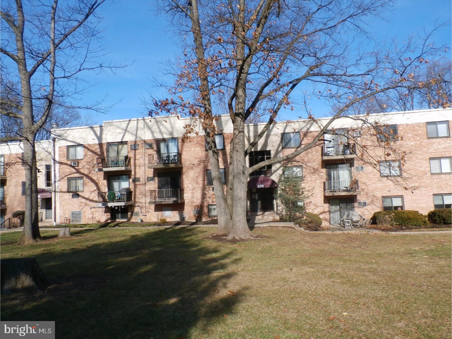 1575 West Street Road, Unit 923 Warminster, PA 18974 - Photo 3 of 10 Gallery Image 3