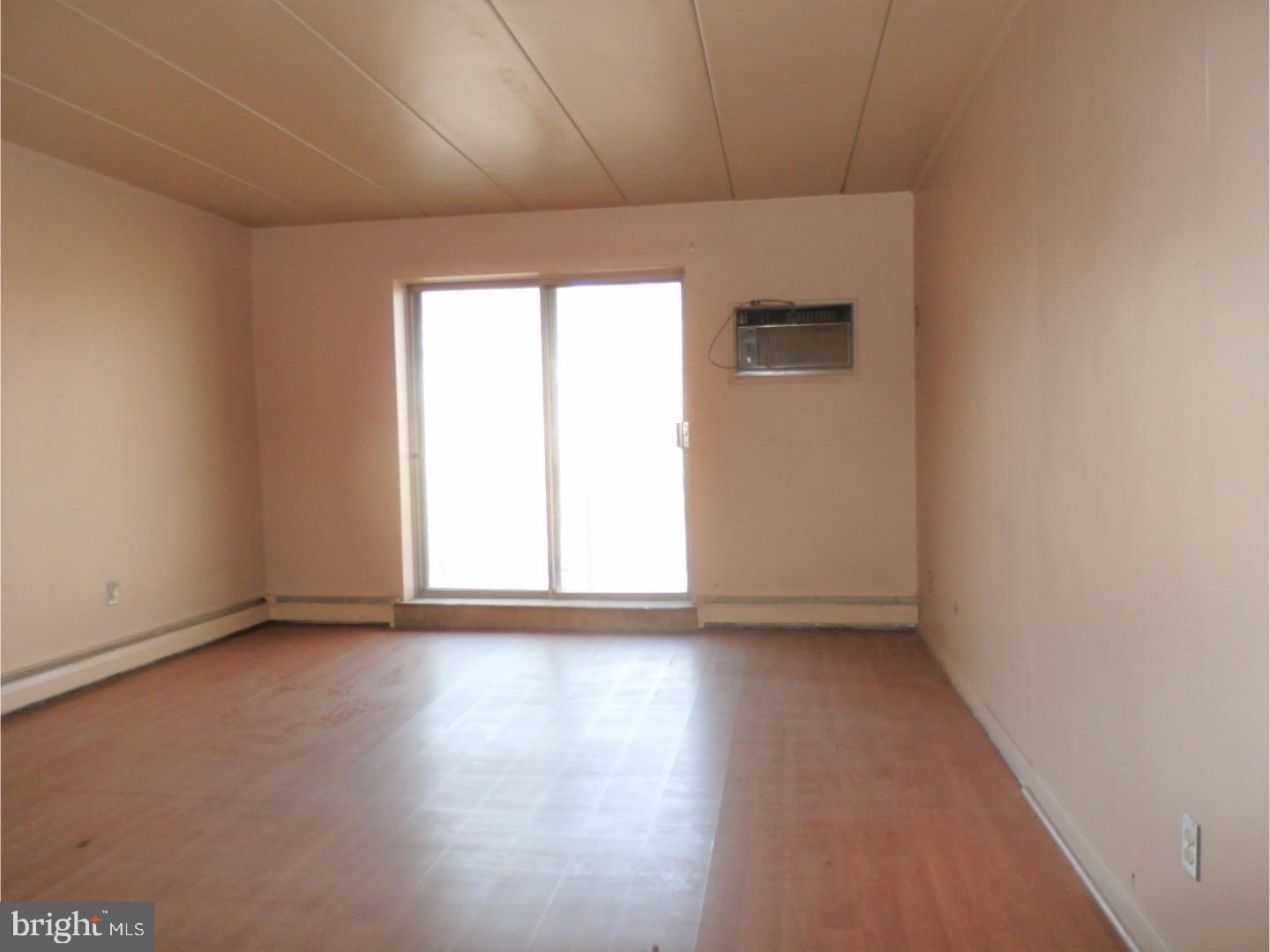 1575 West Street Road, Unit 923 Warminster, PA 18974 - Photo 4 of 10 Gallery Image 4