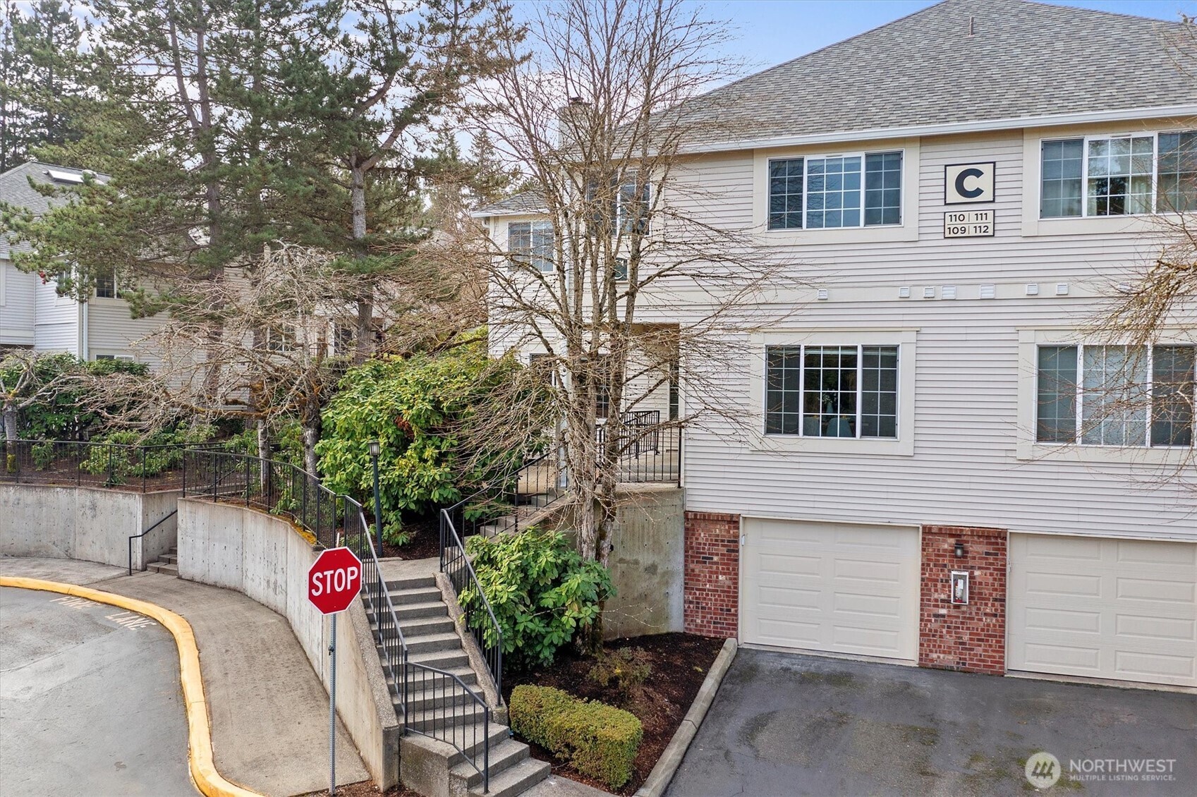 10909 Avondale Road Northeast, Unit C109 Redmond, WA 98052 - Photo 2 of 35 Gallery Image 2