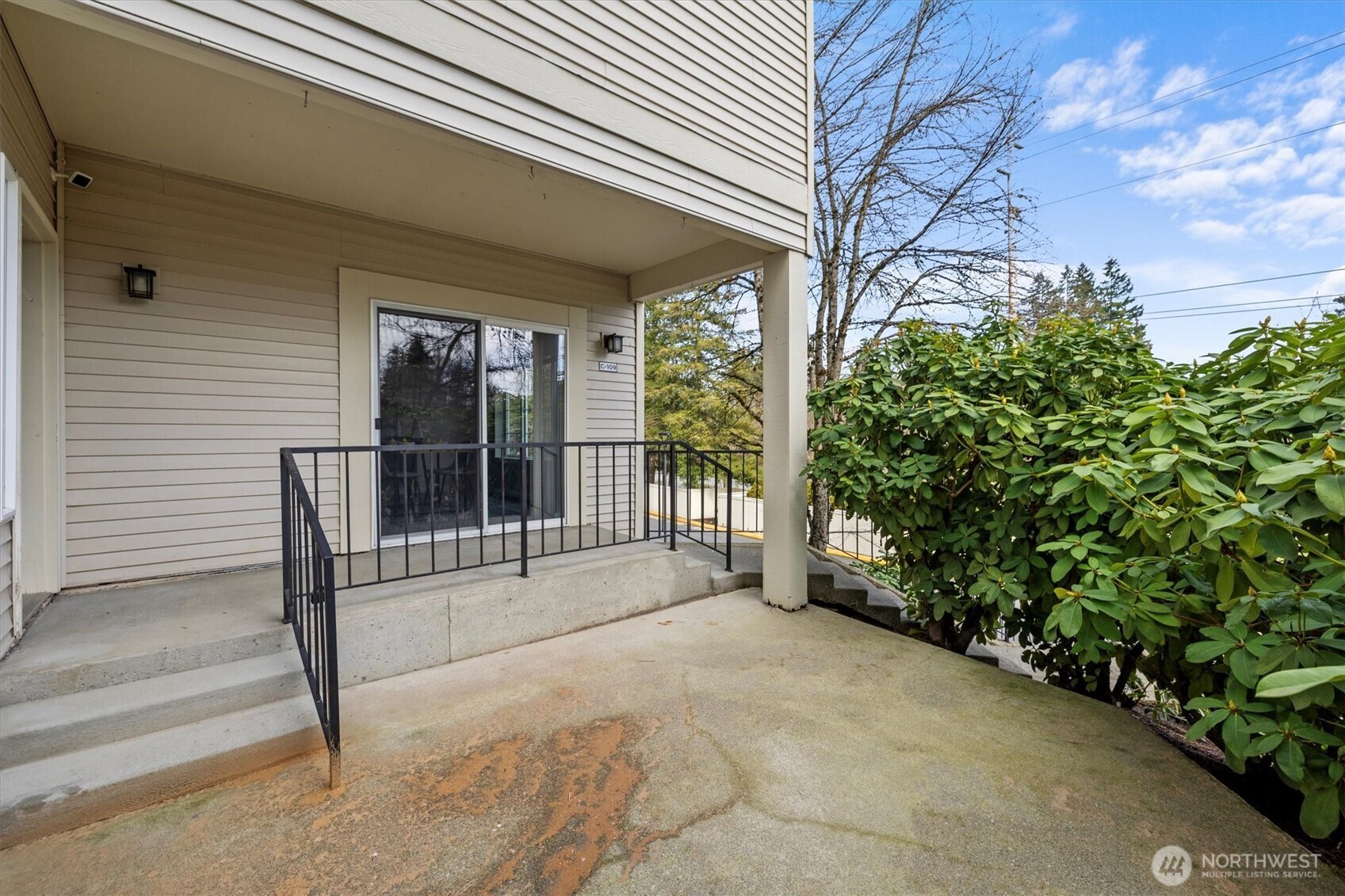10909 Avondale Road Northeast, Unit C109 Redmond, WA 98052 - Photo 32 of 35 Gallery Image 32