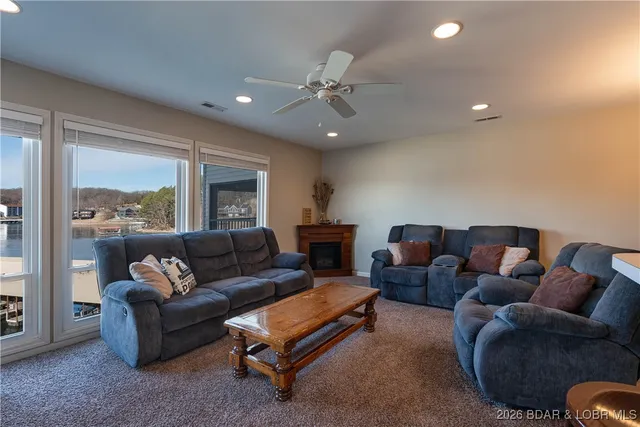 $319,000 | 68 Branch Road, Unit 321, Lake Ozark, MO 65049