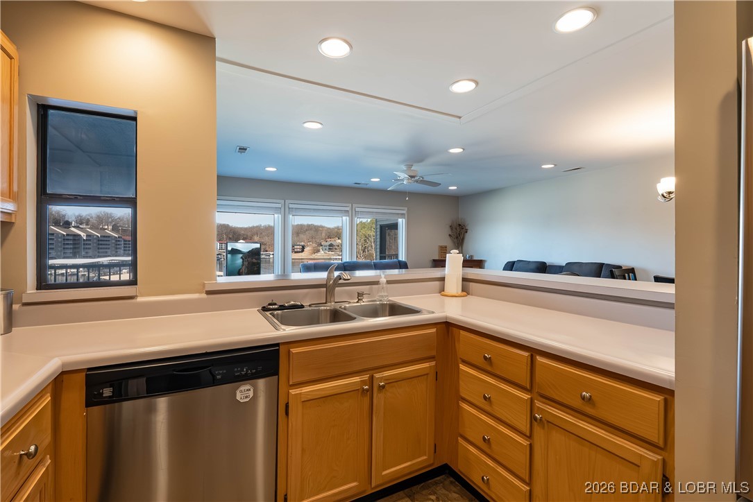 68 Branch Road, Unit 321 Lake Ozark, MO 65049 - Photo 24 of 52