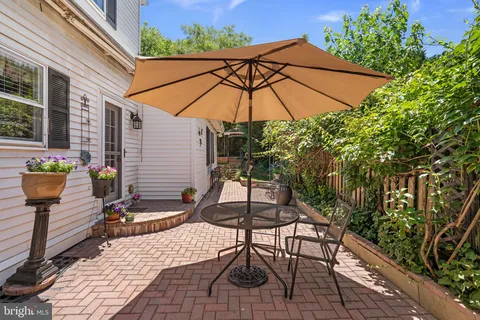 $975,000 | 1714 Luzerne Avenue, Silver Spring, MD 20910