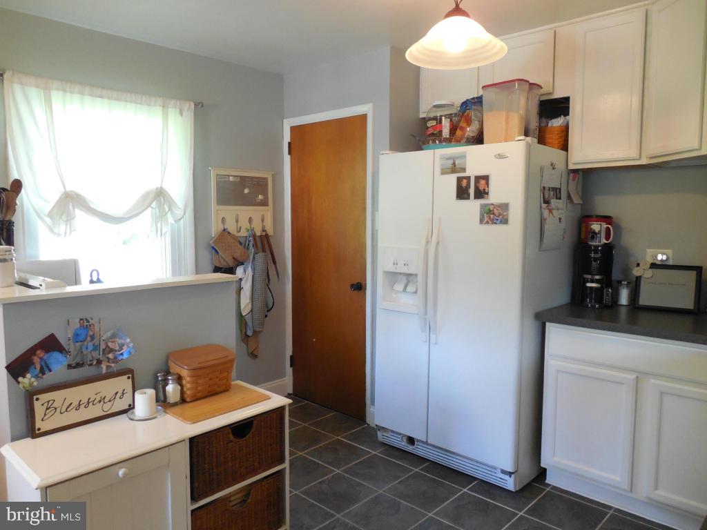 247 Charles Road Lancaster, PA 17603 - Photo 11 of 17 Gallery Image 11