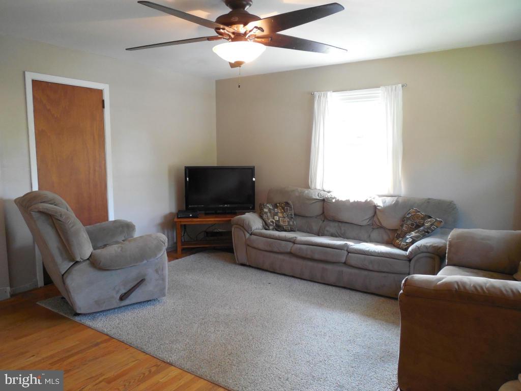 247 Charles Road Lancaster, PA 17603 - Photo 14 of 17 Gallery Image 14