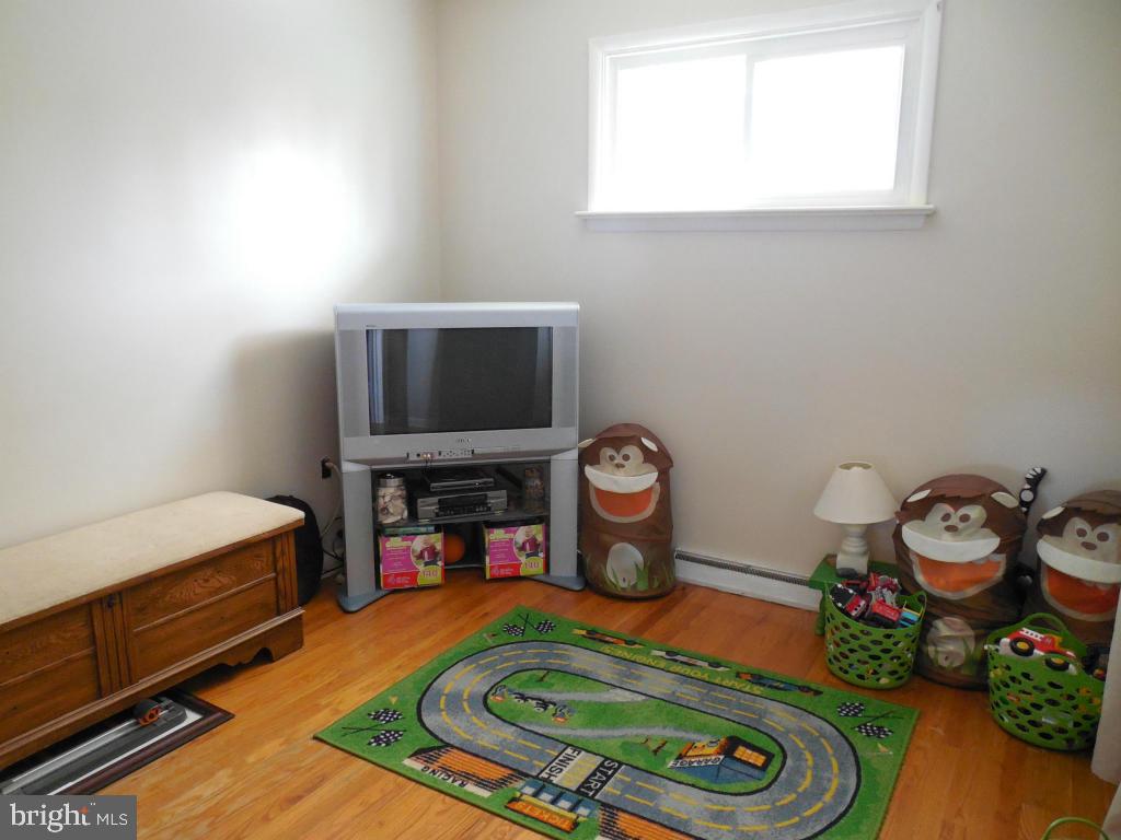 247 Charles Road Lancaster, PA 17603 - Photo 7 of 17 Gallery Image 7
