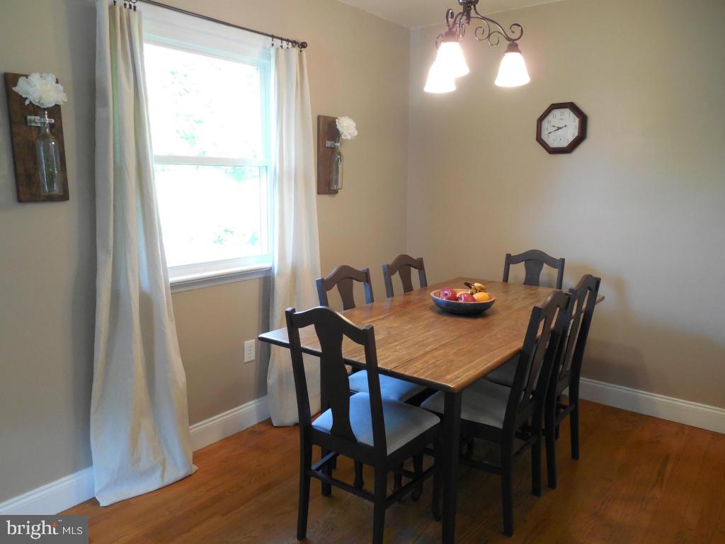 247 Charles Road Lancaster, PA 17603 - Photo 8 of 17 Gallery Image 8