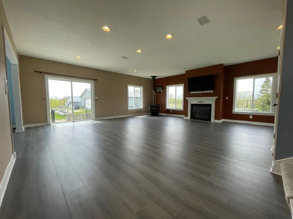 $549,900 | 27017 Dodge Mower Road, Sargeant, MN 55973