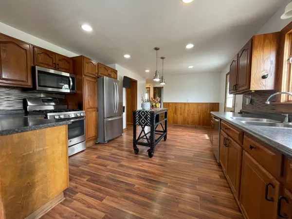 $549,900 | 27017 Dodge Mower Road, Sargeant, MN 55973