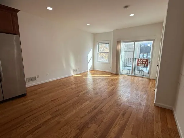 $3,500 | 33 Nelson Avenue, Jersey City, NJ 07307
