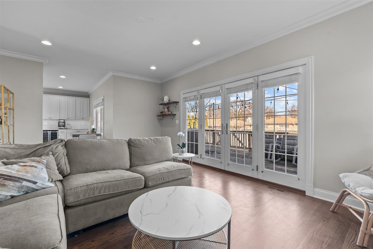 535 Ridge Road Highland Park, IL 60035 - Photo 9 of 28