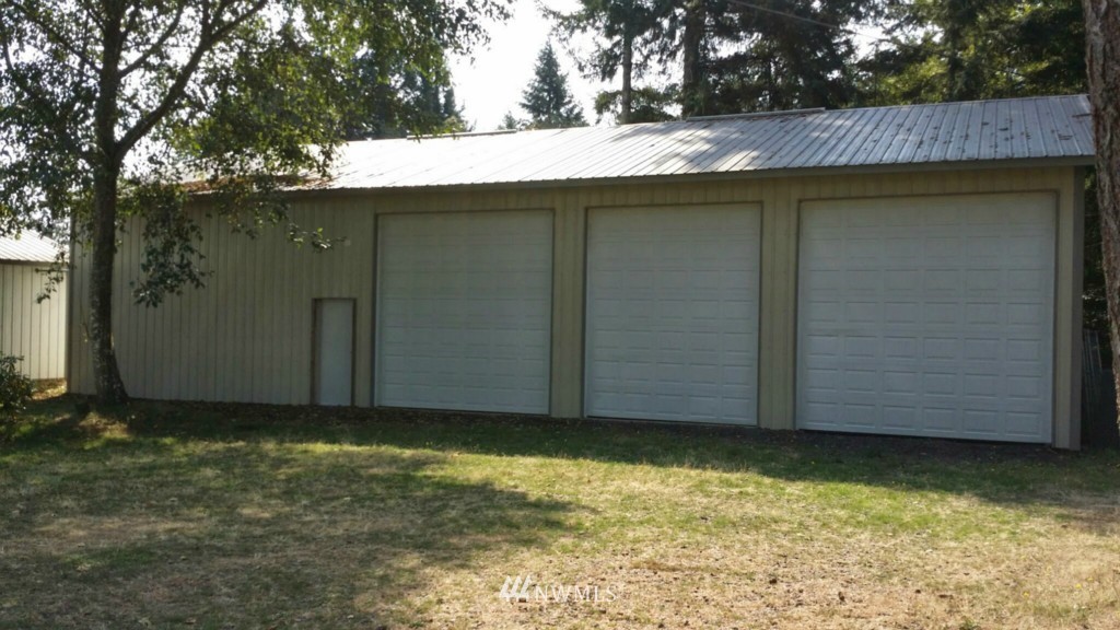 9612 Hunter Point Road Northwest Olympia, WA 98502 - Photo 4 of 25 Gallery Image 4