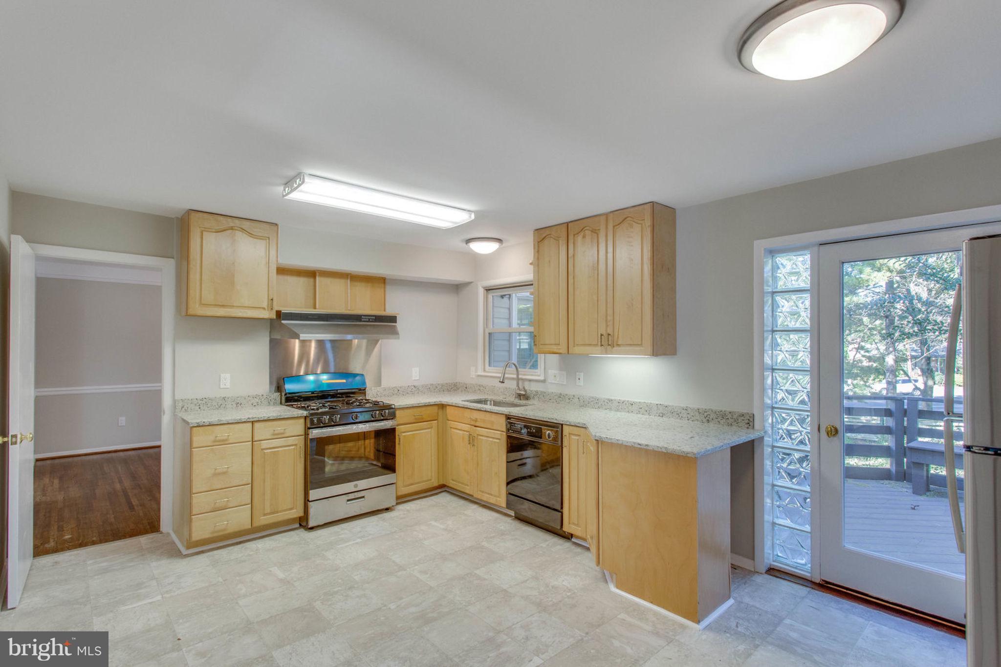 Updated Kitchen | Granite Counters | New Floors