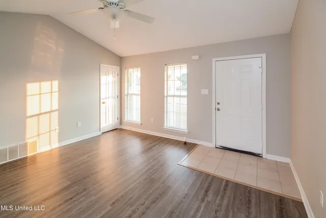 $1,575 | 10696 Pecan View Drive, Olive Branch, MS 38654