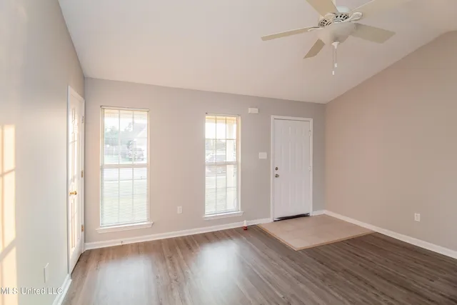 $1,575 | 10696 Pecan View Drive, Olive Branch, MS 38654