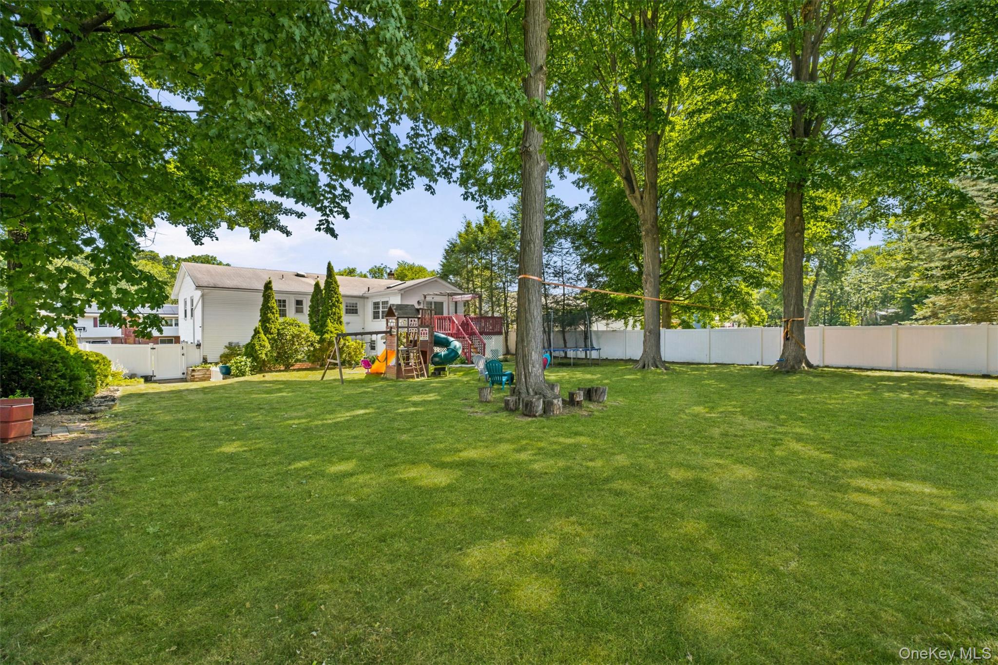 121 Village Common Fishkill, NY 12524 - Photo 38 of 43
