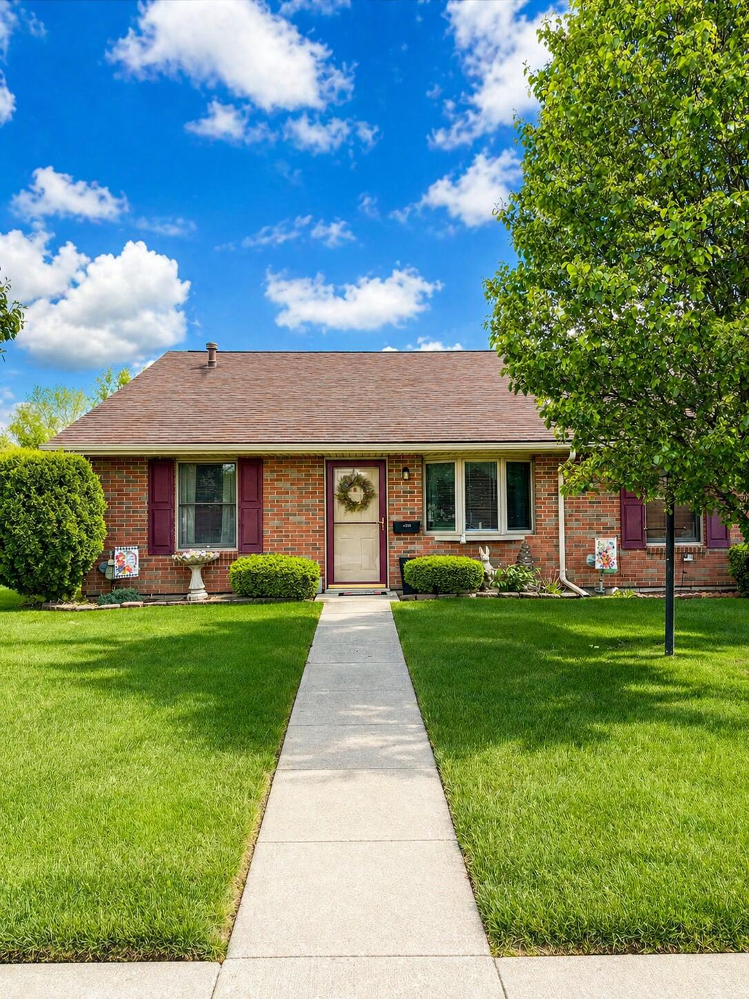 4250 Midfield Street Springfield, OH 45503 - Photo 1 of 25