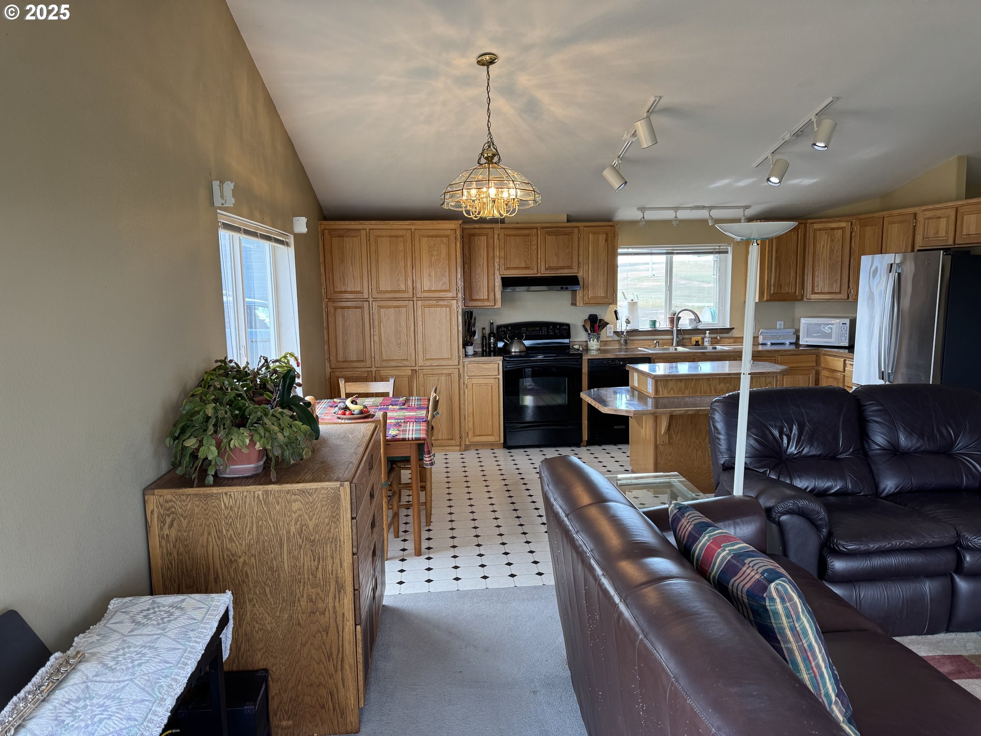 708 Dooley Road Centerville, WA 98613 - Photo 12 of 44 Gallery Image 12