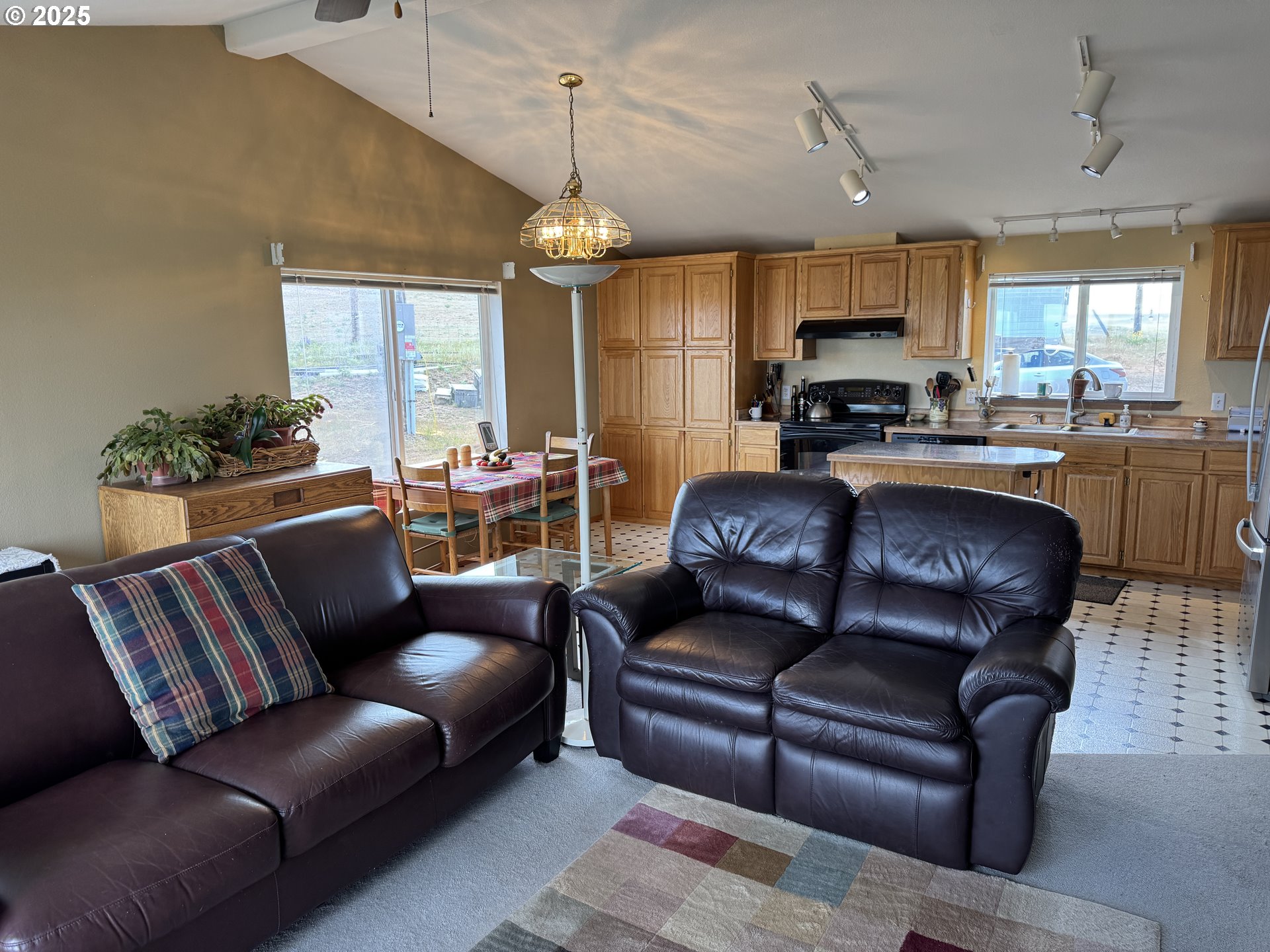 708 Dooley Road Centerville, WA 98613 - Photo 14 of 44 Gallery Image 14