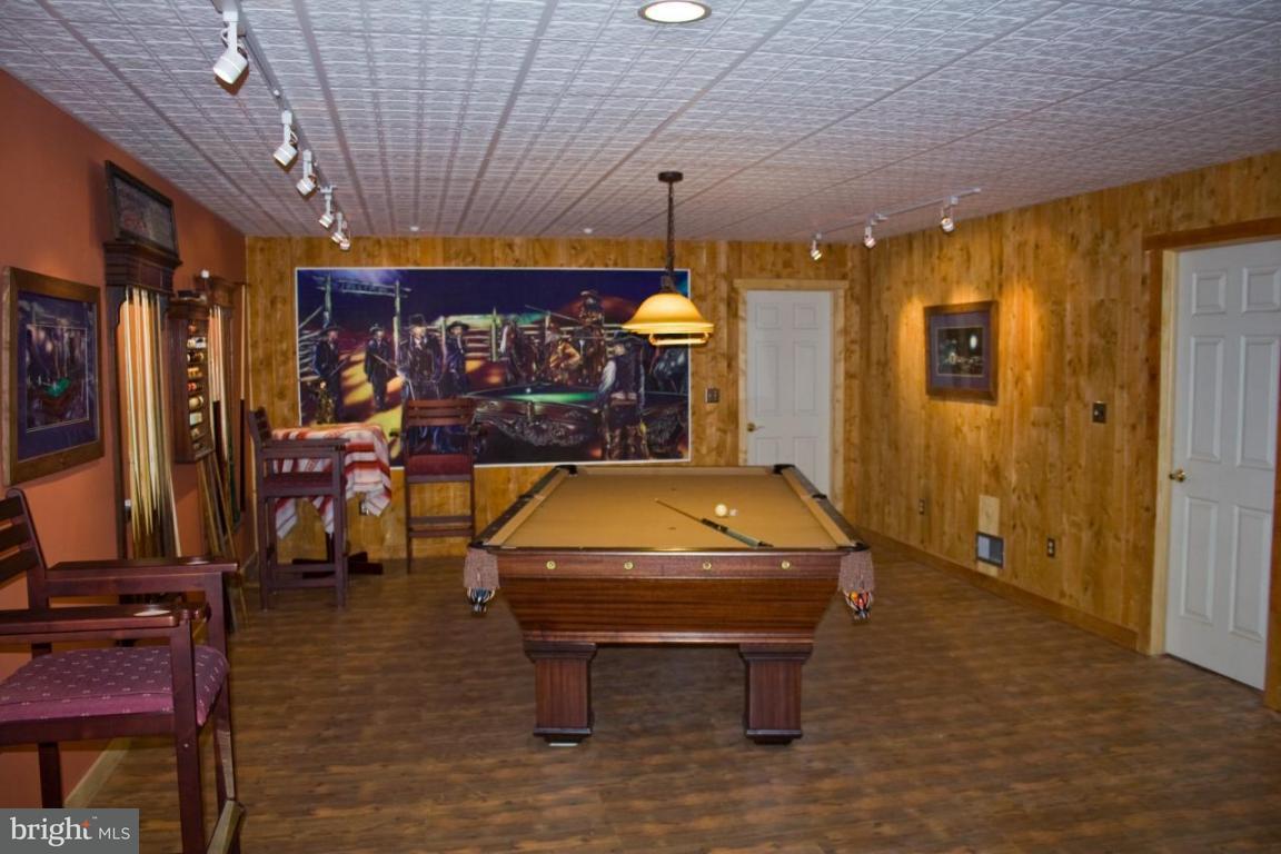 859 Orchard Road Manheim, PA 17545 - Photo 6 of 9