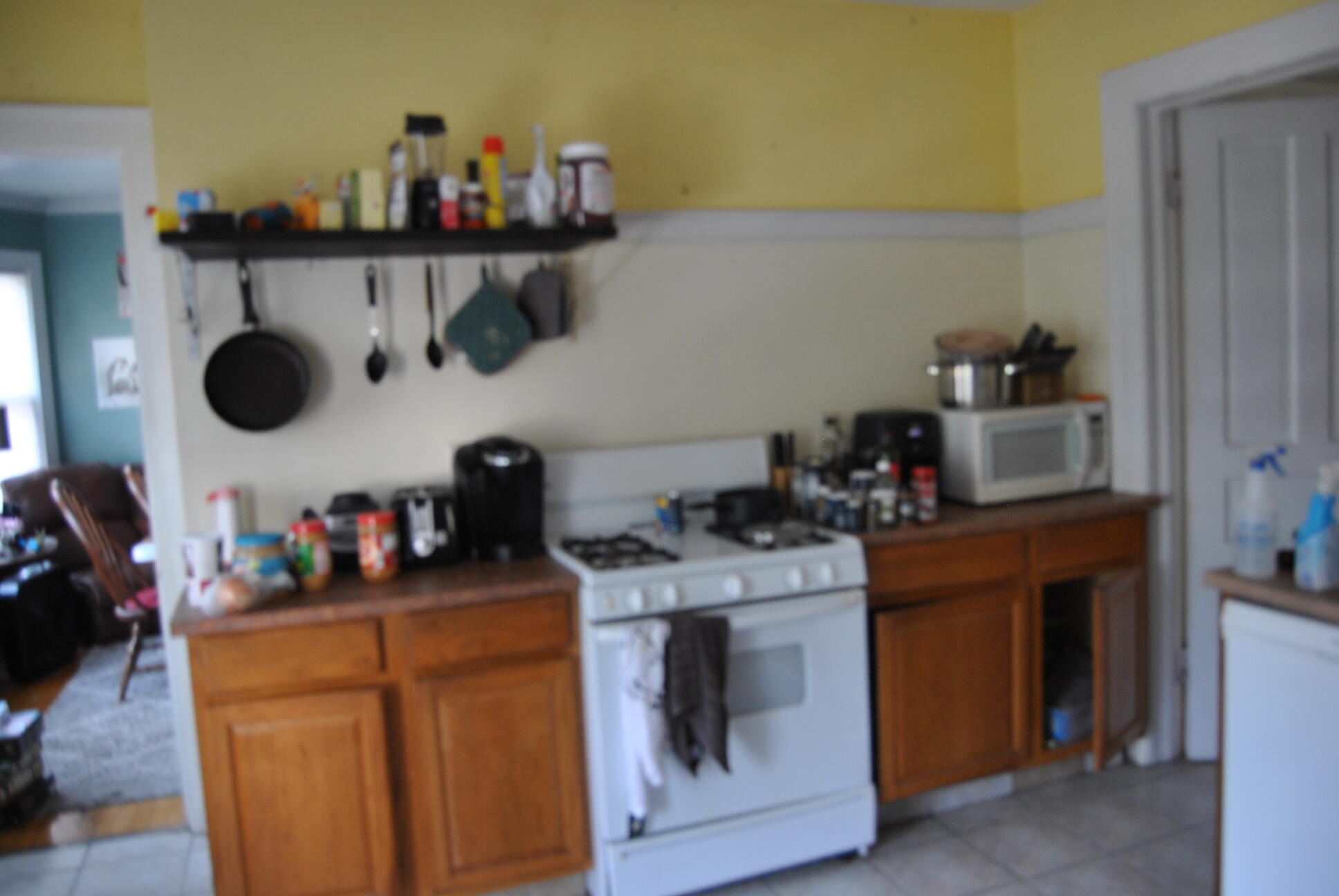 2865 North Cramer Street, Unit 2867 Milwaukee, WI 53211 - Photo 3 of 13 DSC_0392