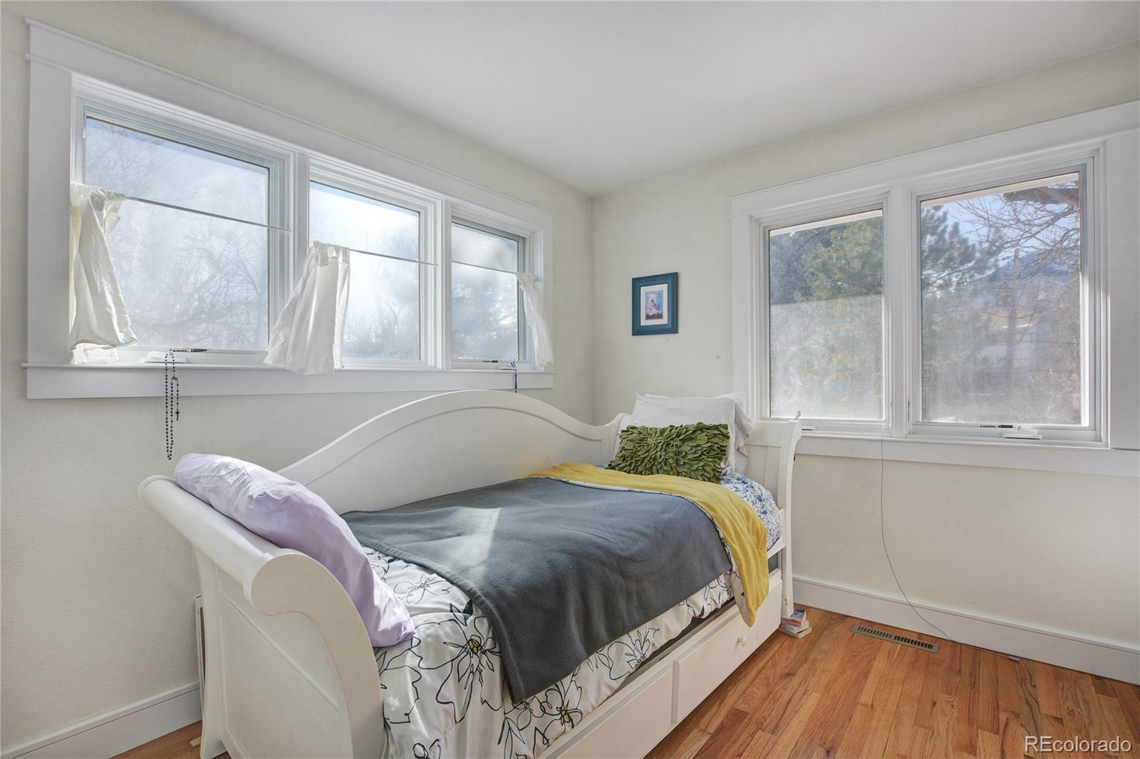 1033 Yale Circle Boulder, CO 80305 - Photo 19 of 40