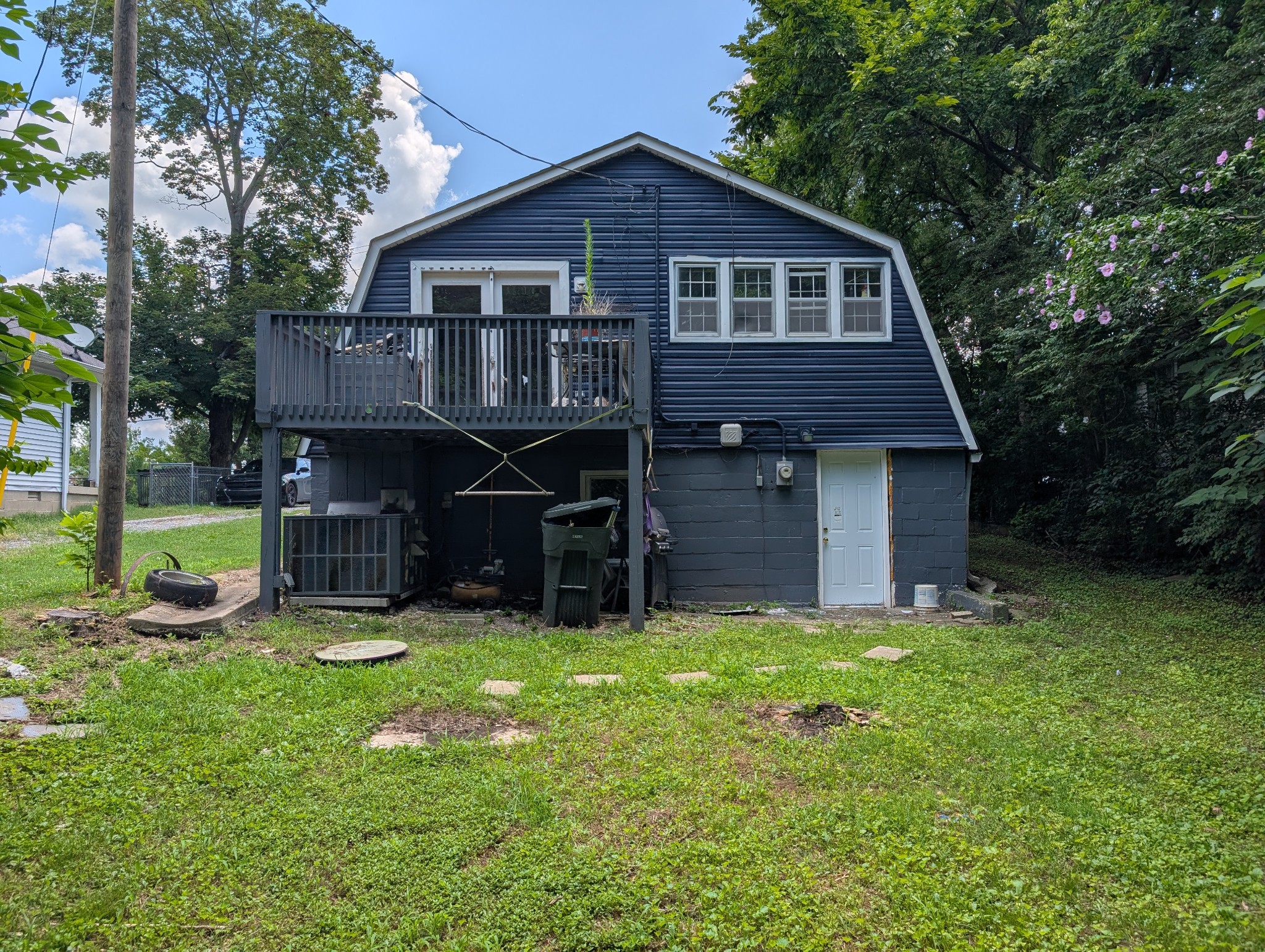 415 Durrett Street Springfield, TN 37172 - Photo 3 of 3 a view of a house with a yard and sitting area