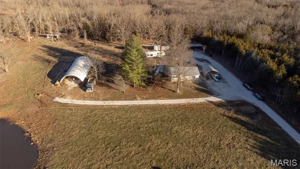 $287,500 | 21092 Hwy P, Vichy, MO 65580