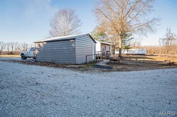 $287,500 | 21092 Hwy P, Vichy, MO 65580