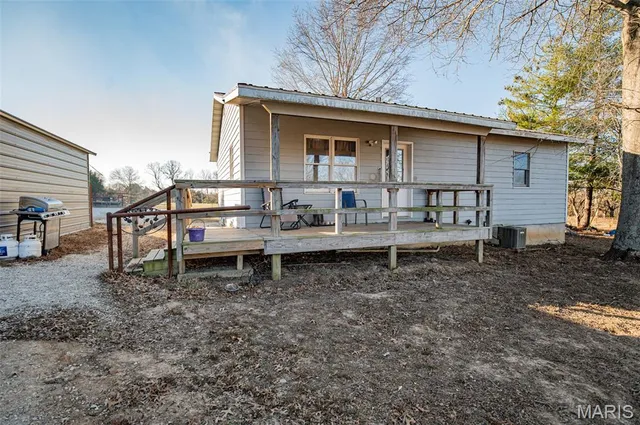 $287,500 | 21092 Hwy P, Vichy, MO 65580