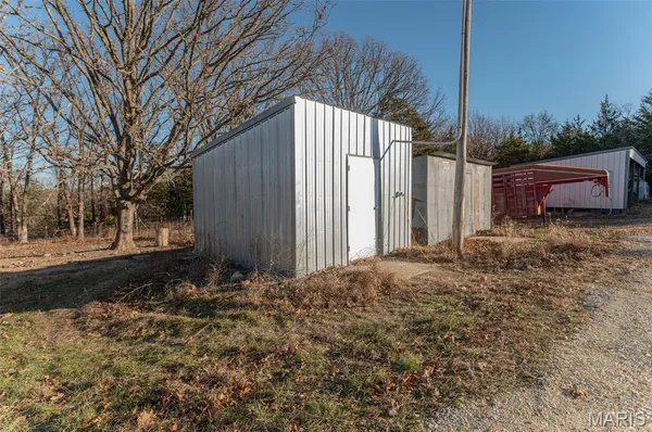 $287,500 | 21092 Hwy P, Vichy, MO 65580