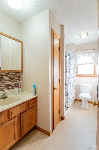 $287,500 | 21092 Hwy P, Vichy, MO 65580